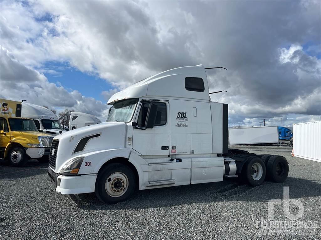 Volvo VNL670 Conventional Trucks / Tractor Trucks