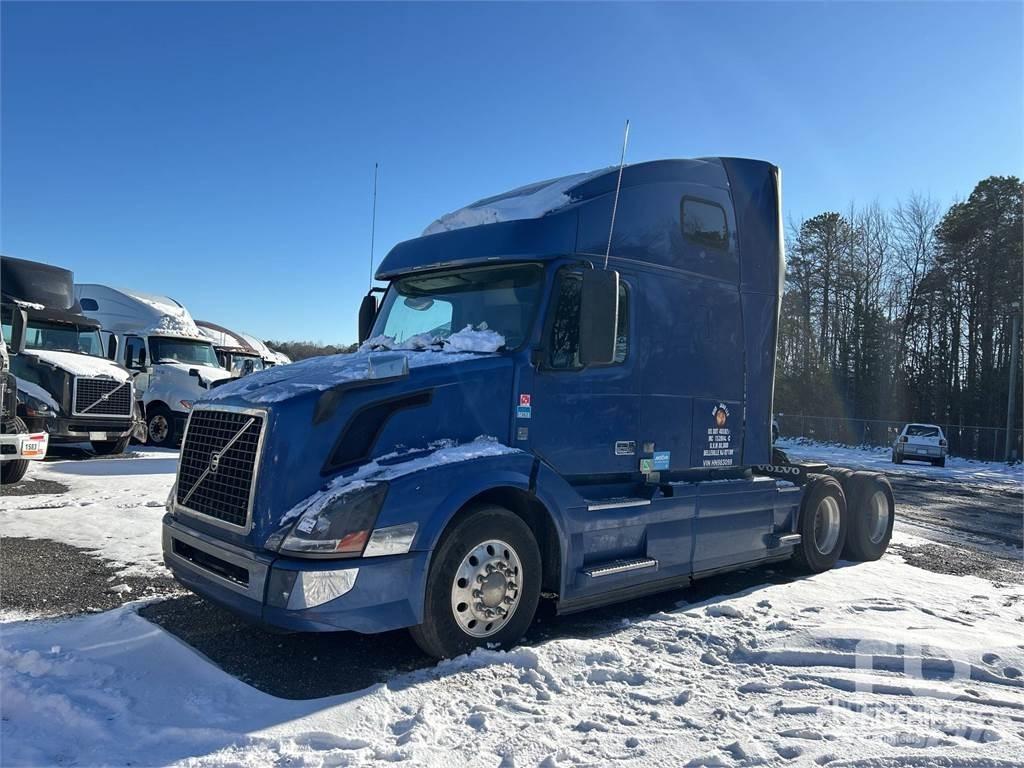 Volvo VNL670 Conventional Trucks / Tractor Trucks