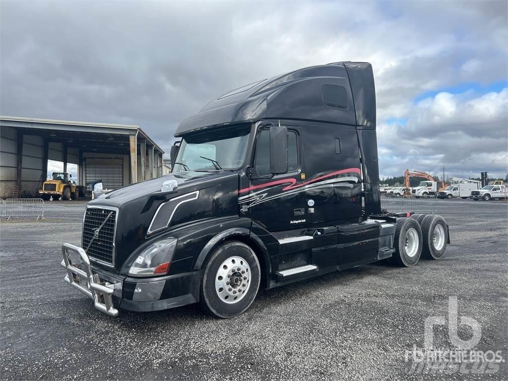 Volvo VNL670 Conventional Trucks / Tractor Trucks