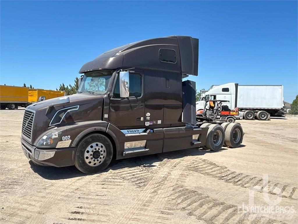 Volvo VNL670 Conventional Trucks / Tractor Trucks