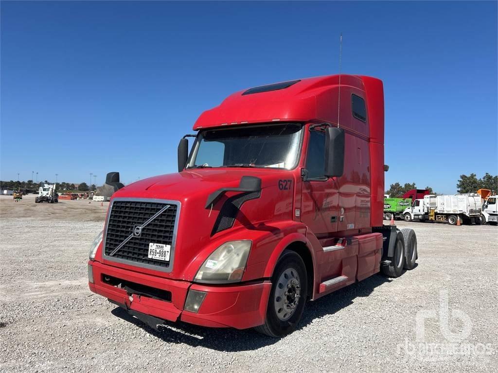 Volvo VNL670 Conventional Trucks / Tractor Trucks