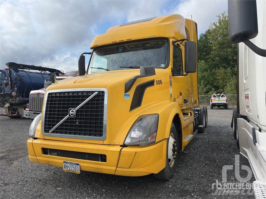 Volvo VNL670 Conventional Trucks / Tractor Trucks