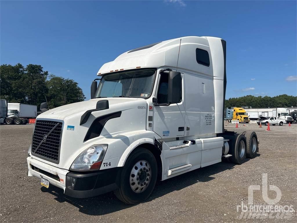 Volvo VNL670 Conventional Trucks / Tractor Trucks