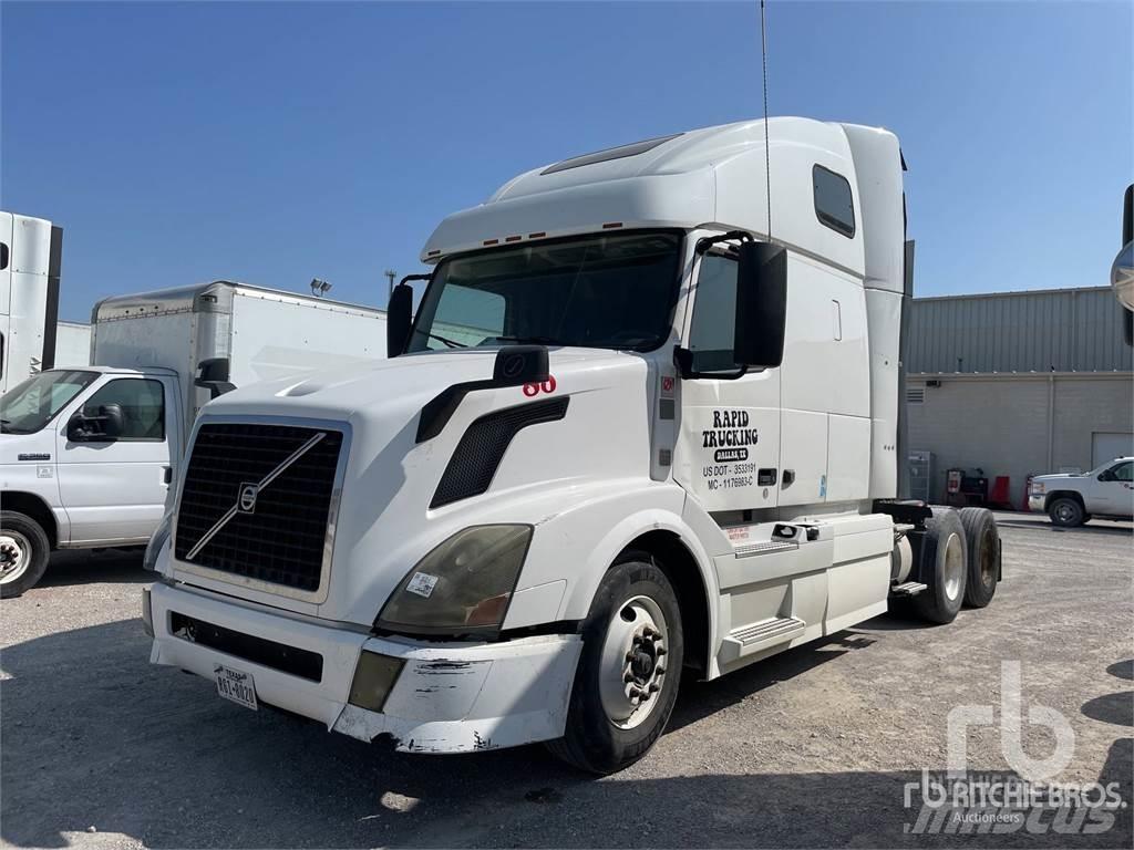 Volvo VNL670 Conventional Trucks / Tractor Trucks