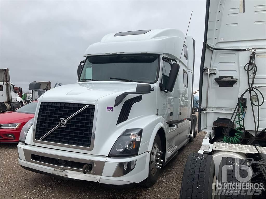 Volvo VNL670 Conventional Trucks / Tractor Trucks
