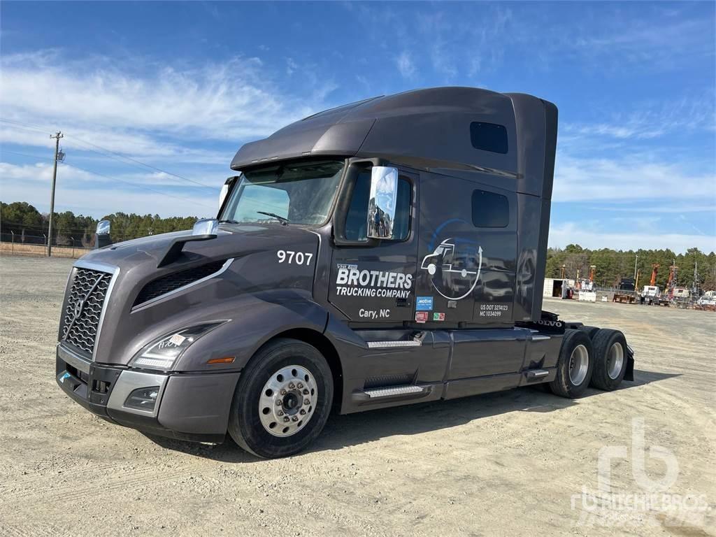Volvo VNL760 Conventional Trucks / Tractor Trucks