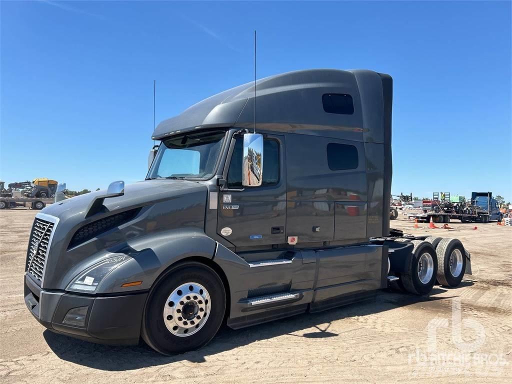 Volvo VNL760 Conventional Trucks / Tractor Trucks