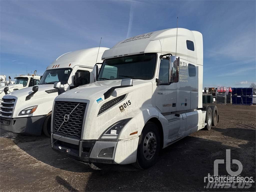 Volvo VNL760 Conventional Trucks / Tractor Trucks