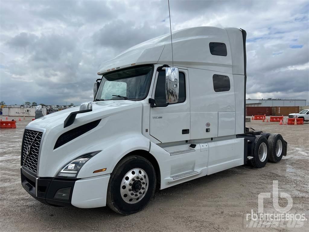 Volvo VNL760 Conventional Trucks / Tractor Trucks