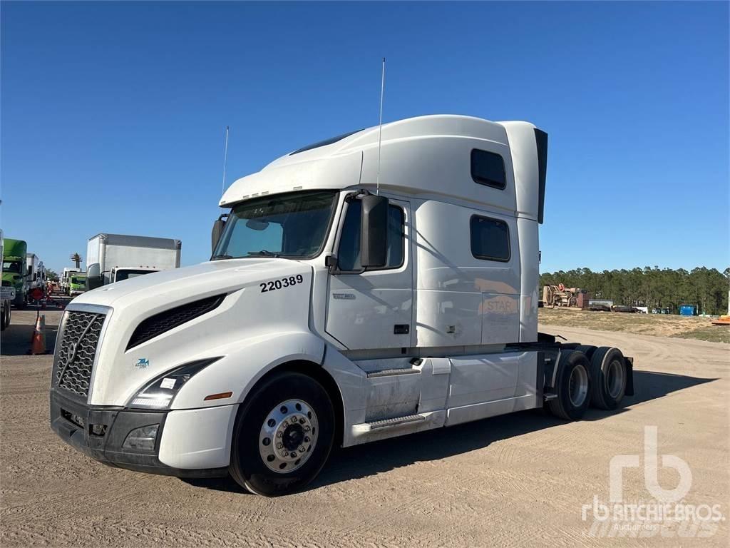 Volvo VNL860 Conventional Trucks / Tractor Trucks