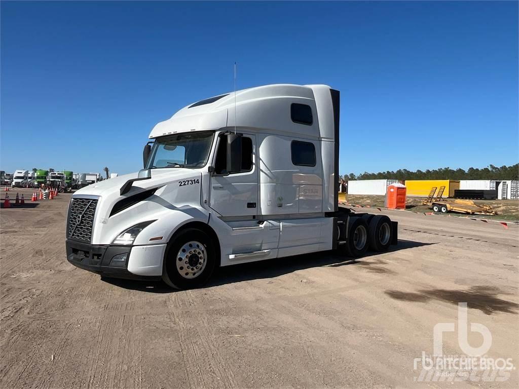 Volvo VNL860 Conventional Trucks / Tractor Trucks