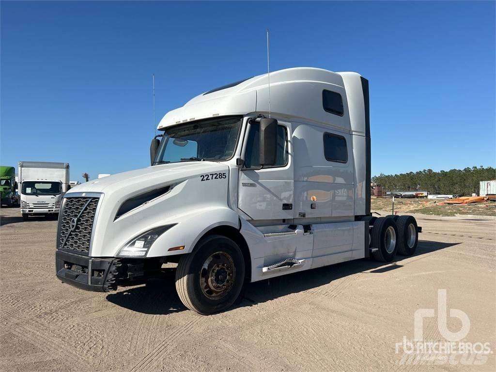 Volvo VNL860 Conventional Trucks / Tractor Trucks