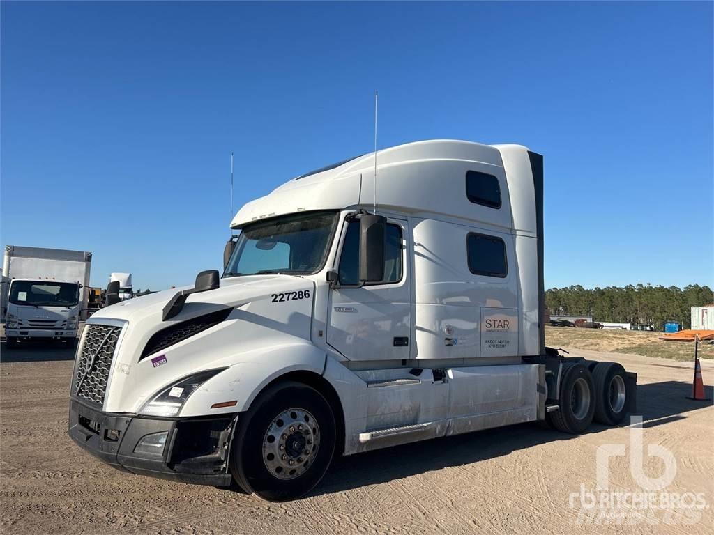 Volvo VNL860 Conventional Trucks / Tractor Trucks