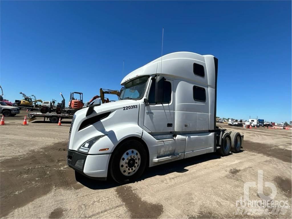 Volvo VNL860 Conventional Trucks / Tractor Trucks