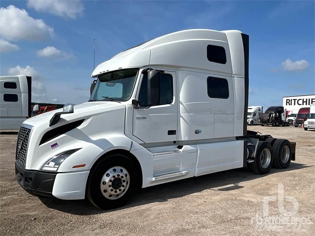 Volvo VNL860 Conventional Trucks / Tractor Trucks