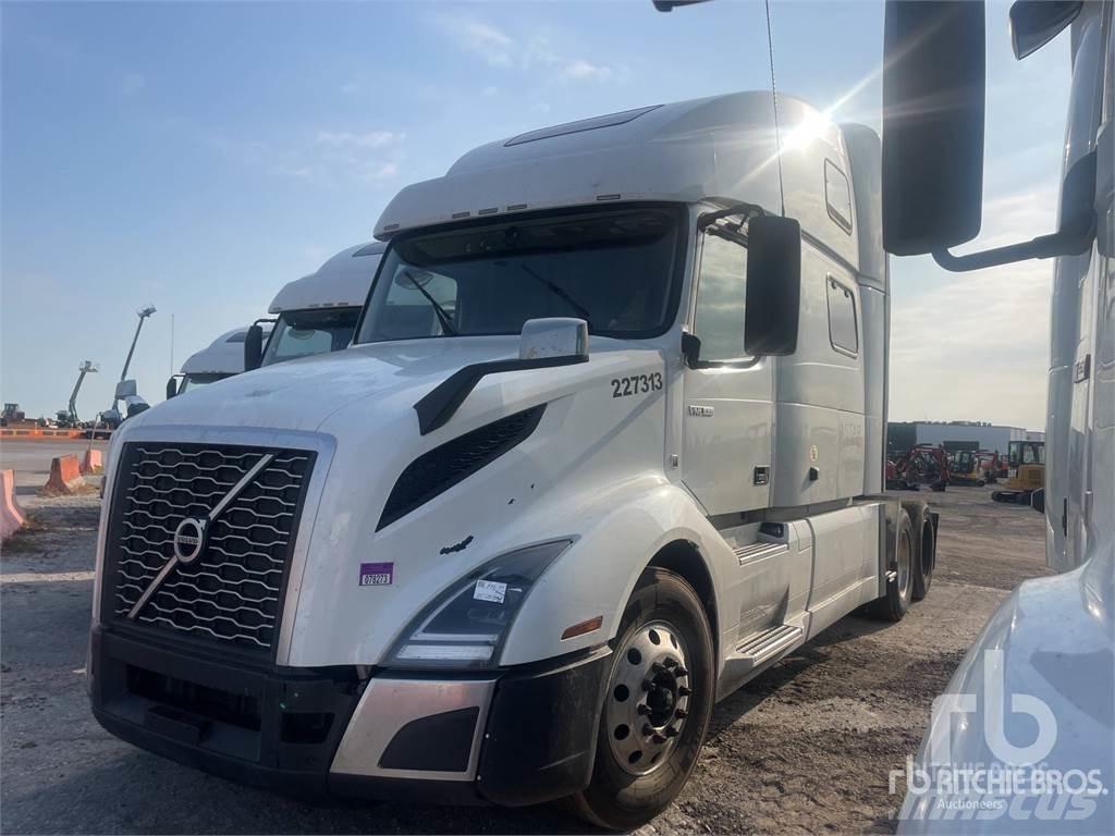 Volvo VNL860 Conventional Trucks / Tractor Trucks
