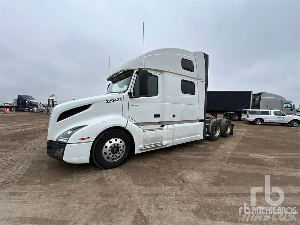 Volvo VNL860 Conventional Trucks / Tractor Trucks