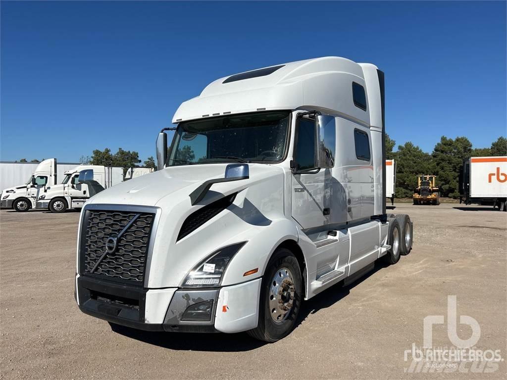 Volvo VNL860 Conventional Trucks / Tractor Trucks