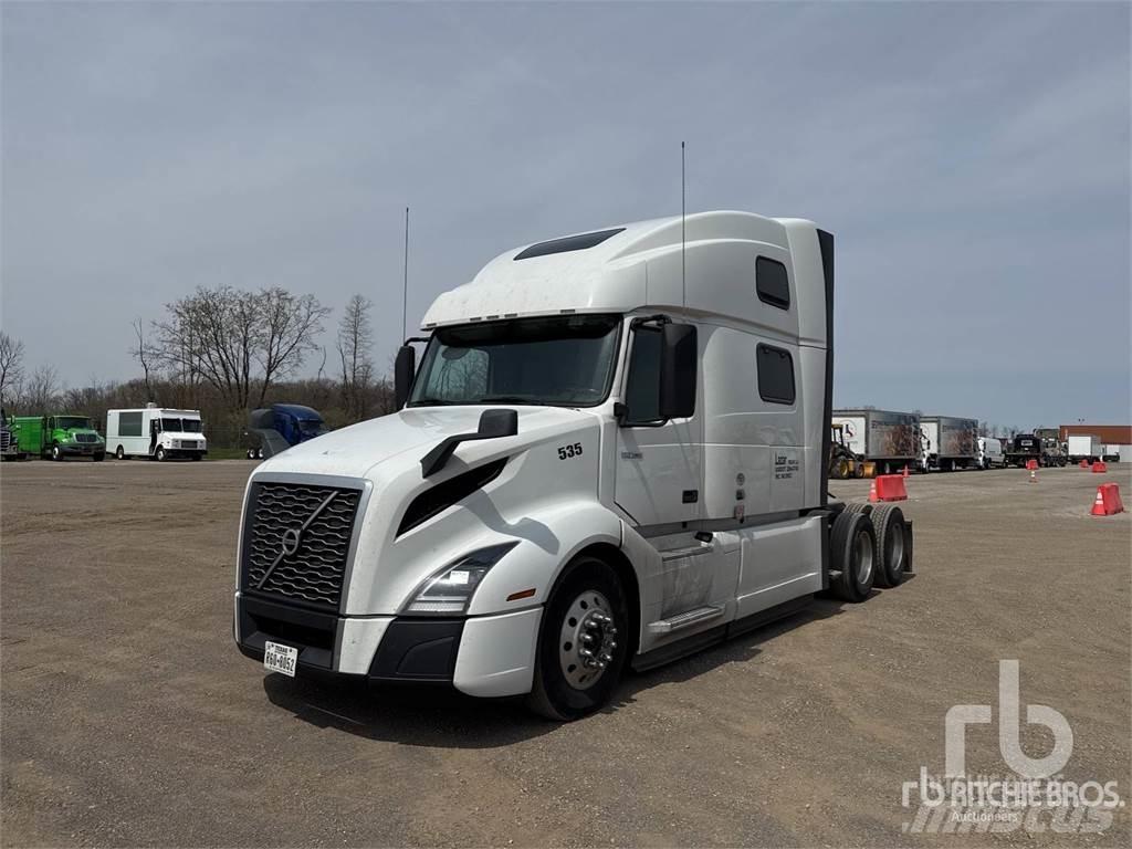 Volvo VNL860 Conventional Trucks / Tractor Trucks