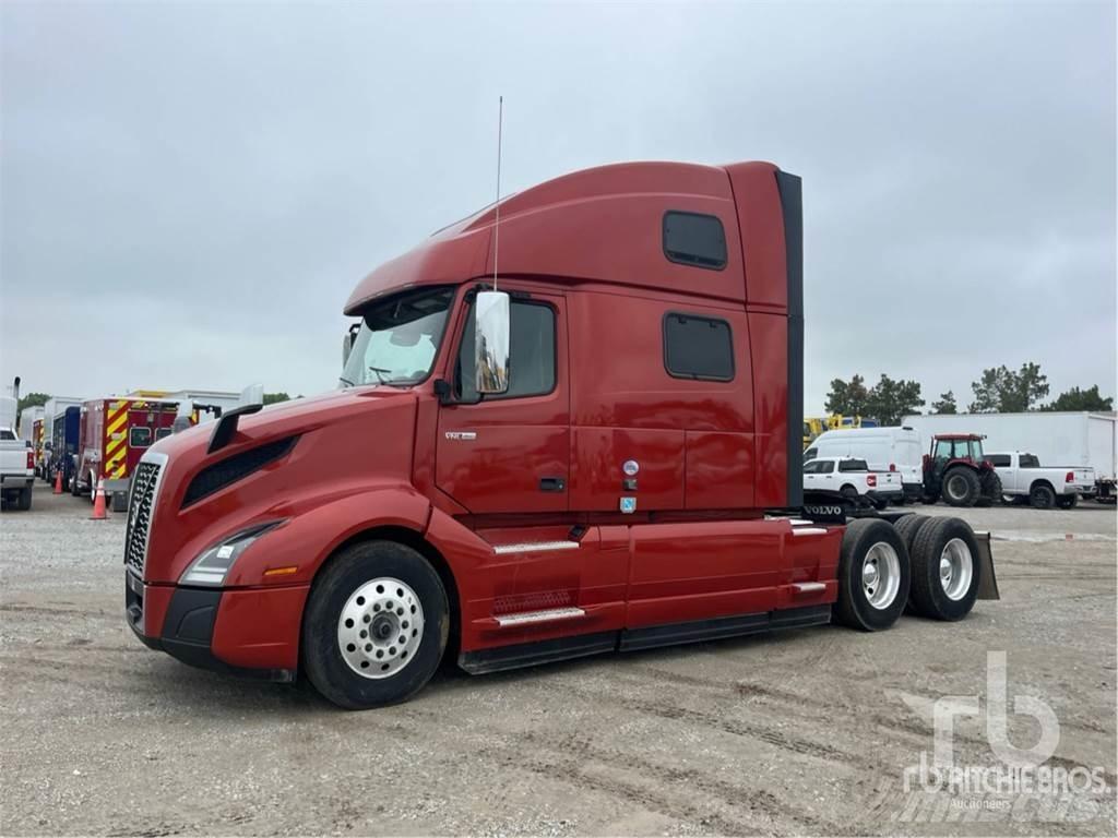 Volvo VNL860 Conventional Trucks / Tractor Trucks