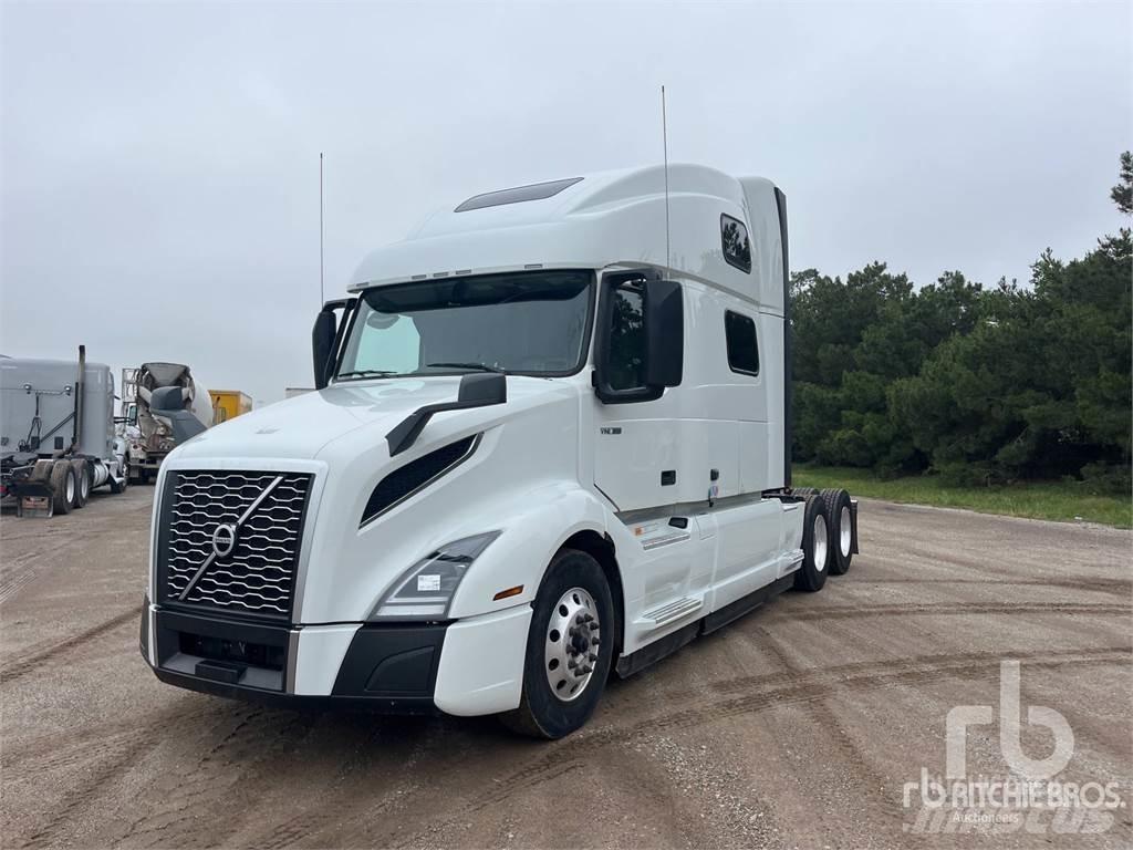 Volvo VNL860 Conventional Trucks / Tractor Trucks