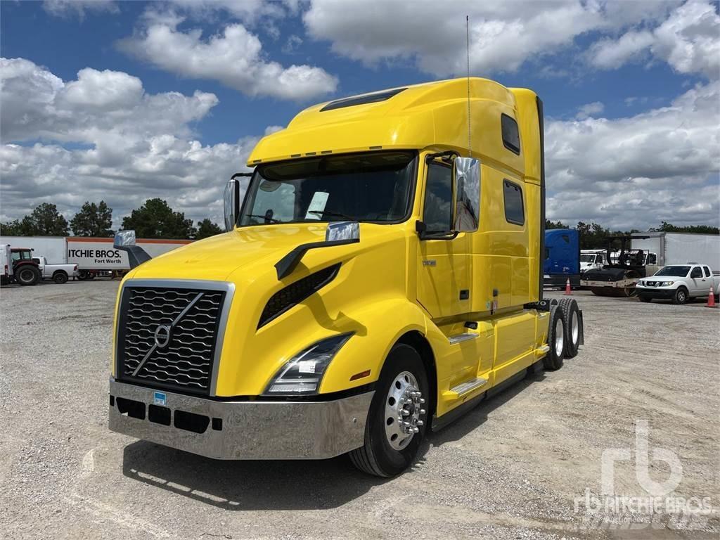 Volvo VNL860 Conventional Trucks / Tractor Trucks