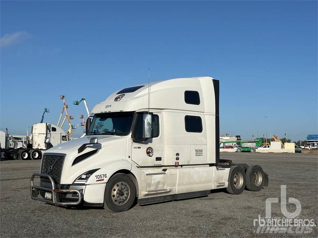 Volvo VNL860 Conventional Trucks / Tractor Trucks