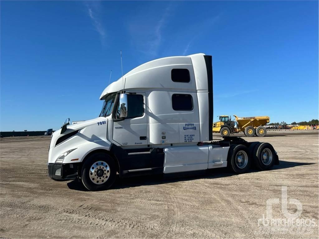 Volvo VNL860 Conventional Trucks / Tractor Trucks