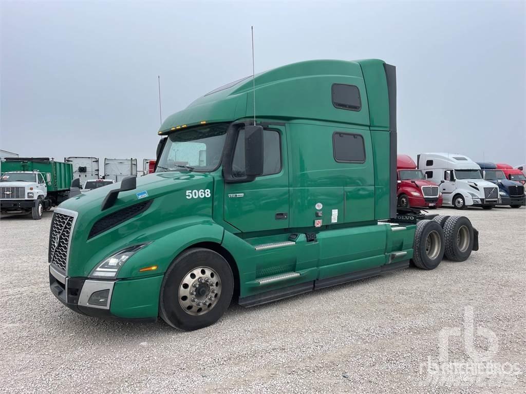 Volvo VNL860 Conventional Trucks / Tractor Trucks