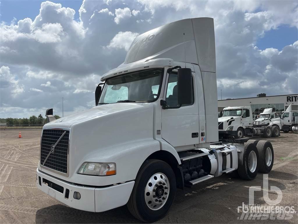Volvo VNM200 Conventional Trucks / Tractor Trucks