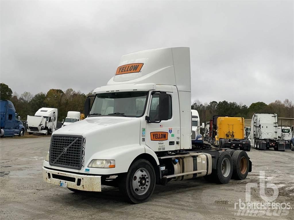 Volvo VNM200 Conventional Trucks / Tractor Trucks
