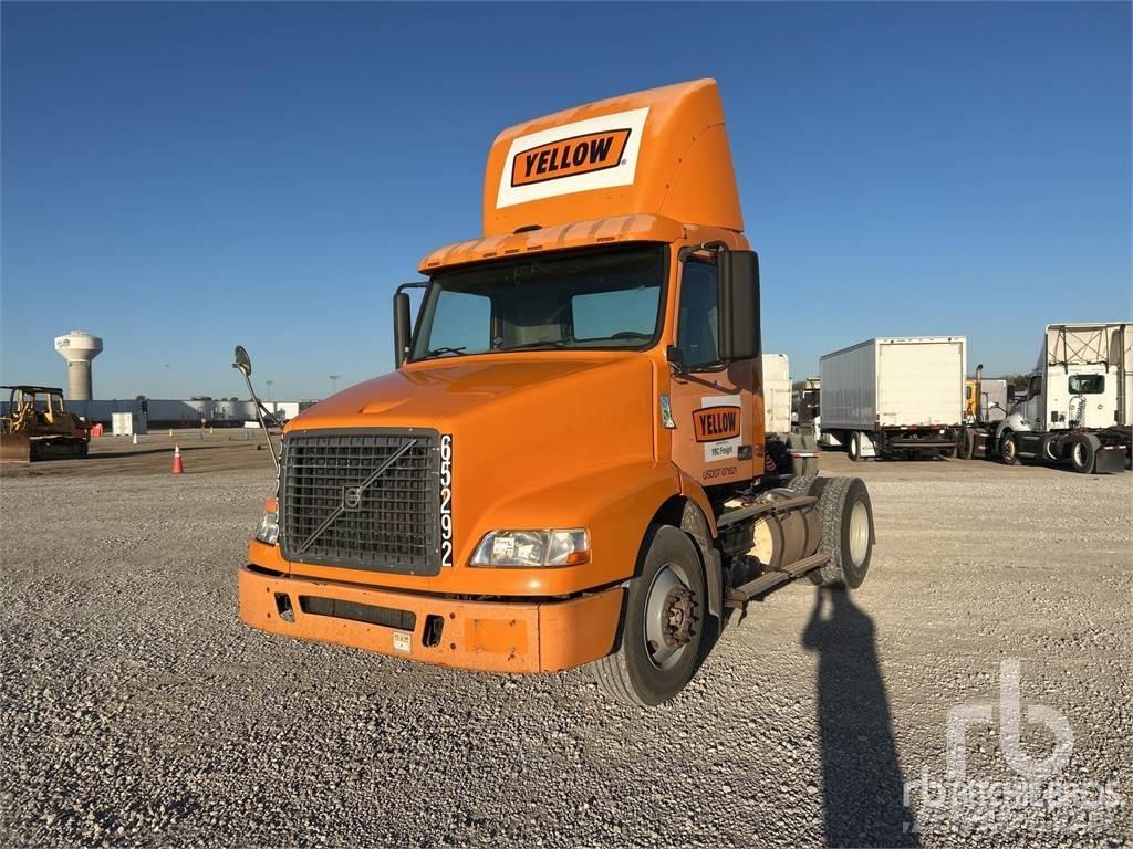 Volvo VNM200 Conventional Trucks / Tractor Trucks