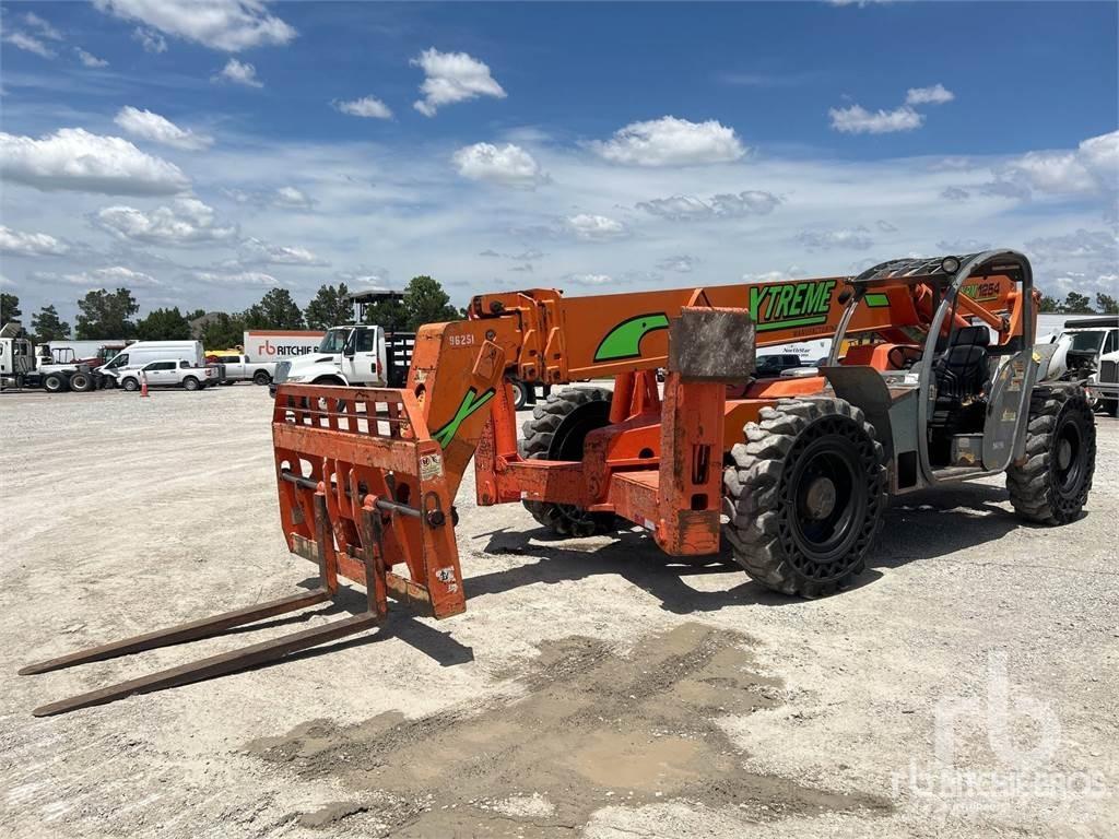 Xtreme XRM1254 Telescopic Handlers