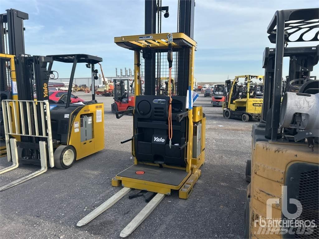 Yale OS030BF Electric Forklifts