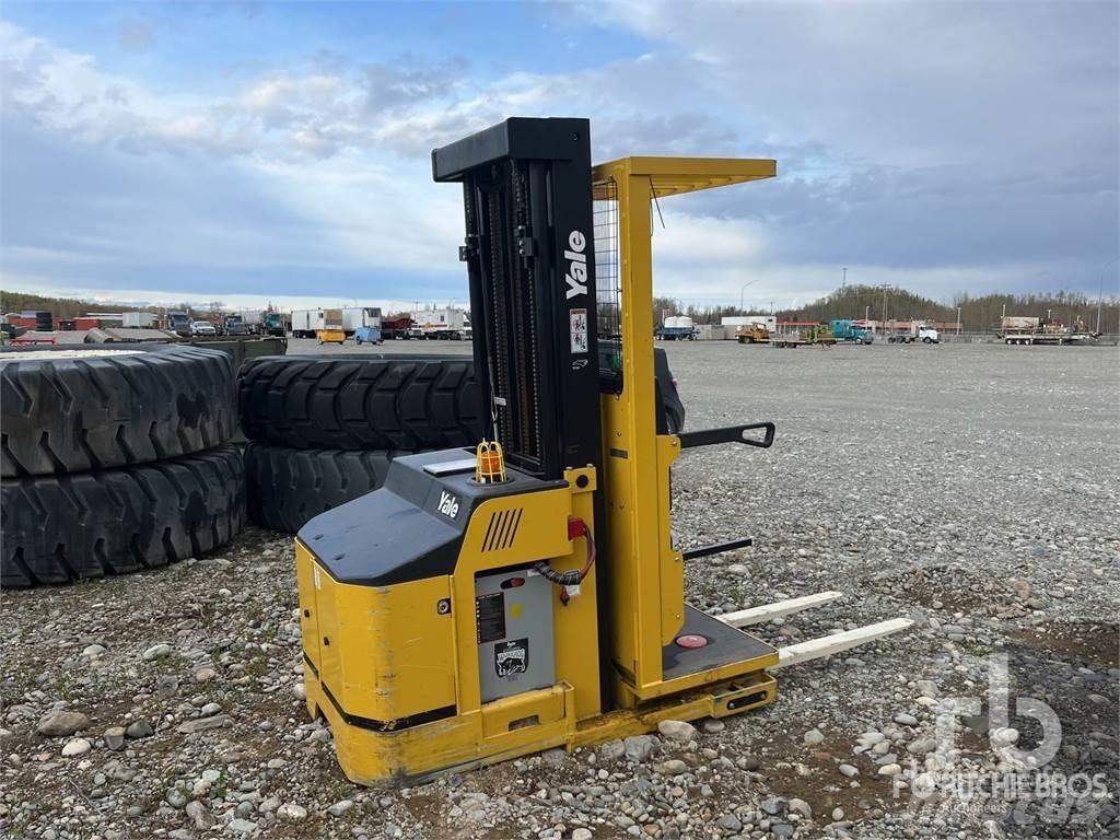 Yale OS030EF Electric Forklifts