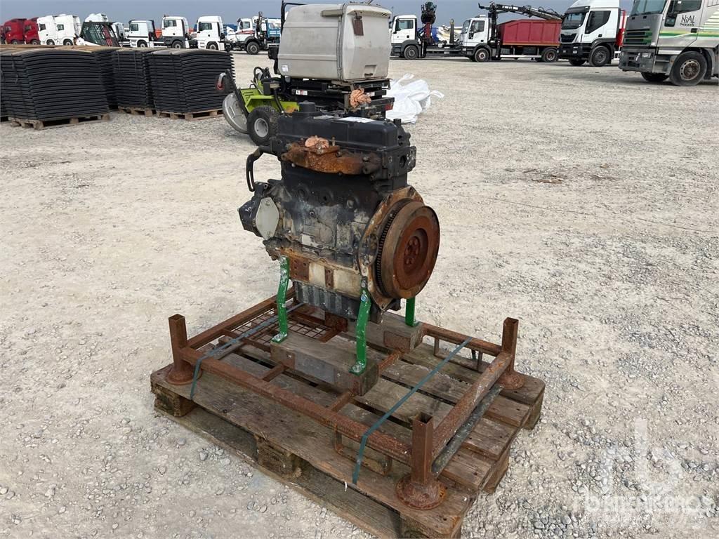 Yanmar 4TNV88 Engines