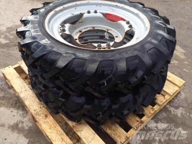 Stocks 9.5R28 Farm Equipment - Others