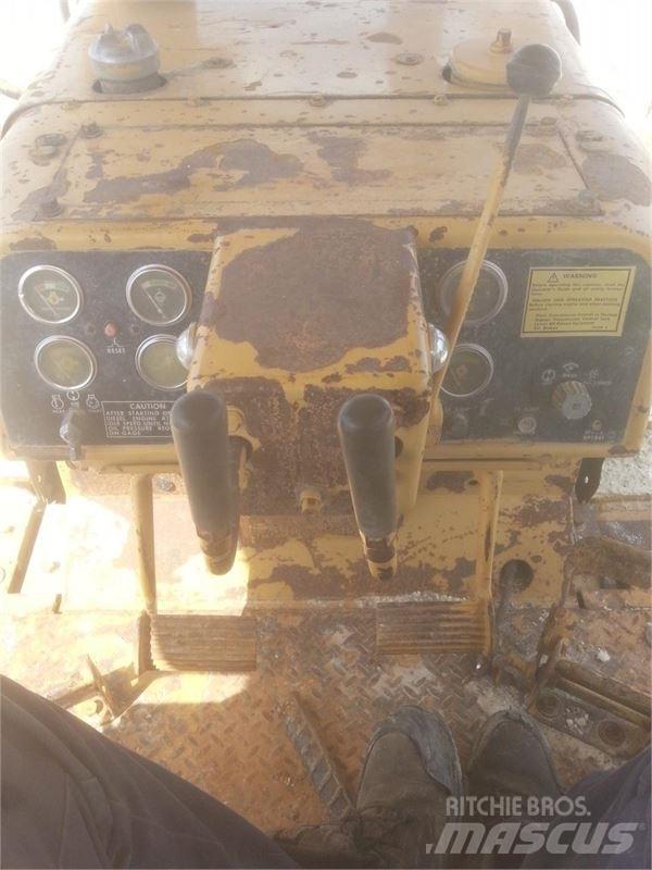 CAT D6D LGP Crawler dozers
