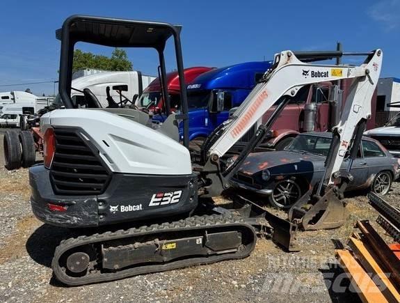 Bobcat E32I Mini Excavators <7t (Mini Diggers)