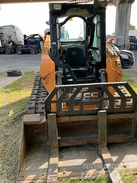 CASE TR310 Crawler Loaders