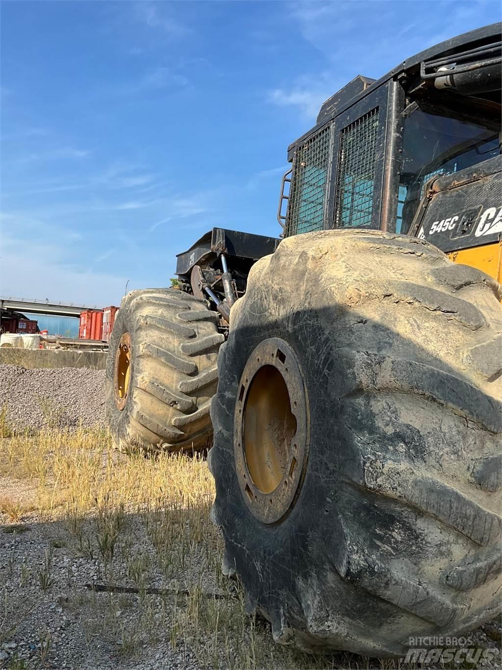 CAT 545C Skidders