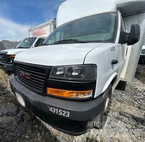 GMC Savana 4500 Box trucks