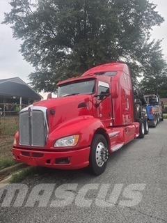 Kenworth T660 Conventional Trucks / Tractor Trucks