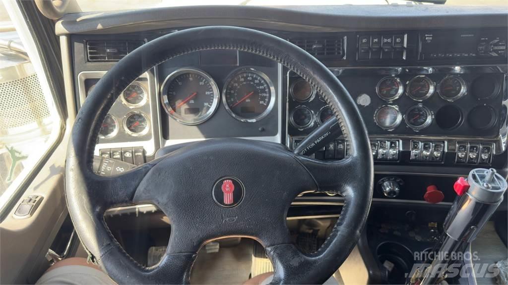 Kenworth W900 Conventional Trucks / Tractor Trucks