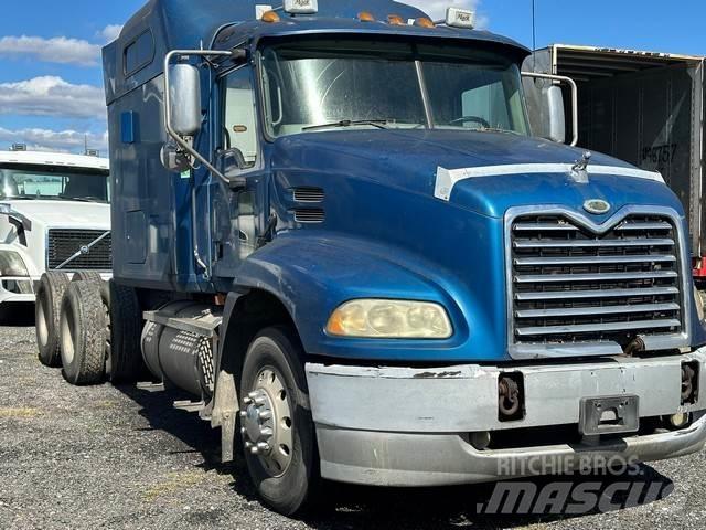 Mack CXN613 Conventional Trucks / Tractor Trucks
