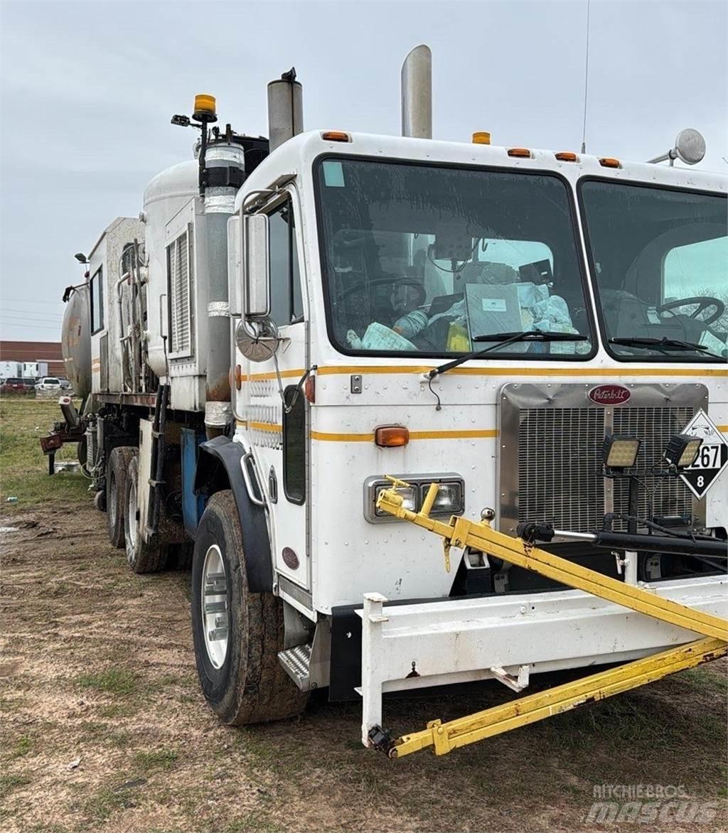Peterbilt 320 Other Trucks