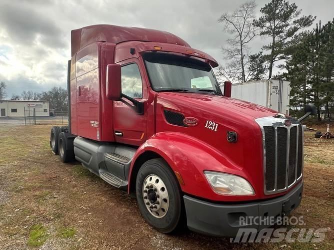 Peterbilt 579 Conventional Trucks / Tractor Trucks