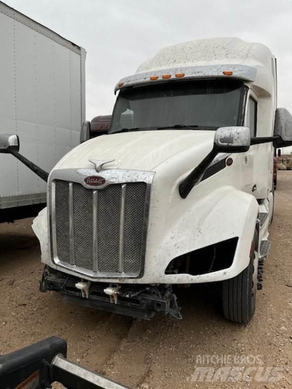 Peterbilt 579 Conventional Trucks / Tractor Trucks