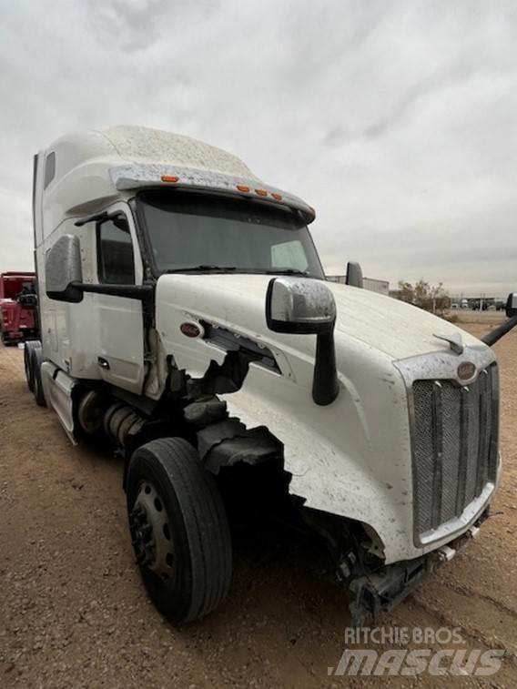 Peterbilt 579 Conventional Trucks / Tractor Trucks