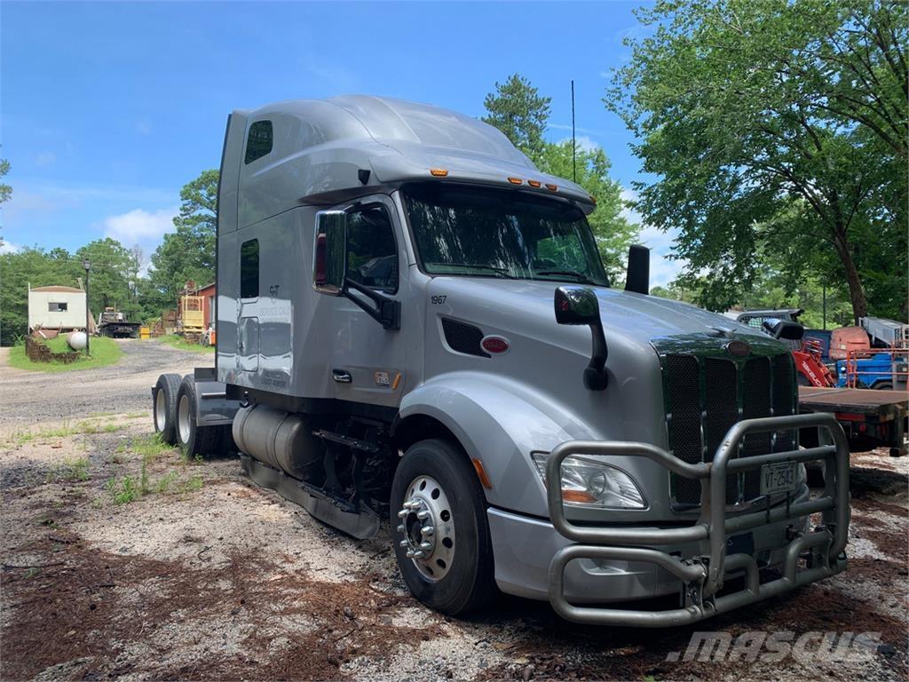 Peterbilt 579 Conventional Trucks / Tractor Trucks